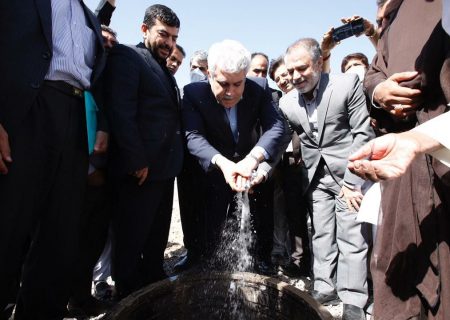 آب چاه‌ ژرف سیستان به شبکه انتقال آب شهری و روستایی متصل شد