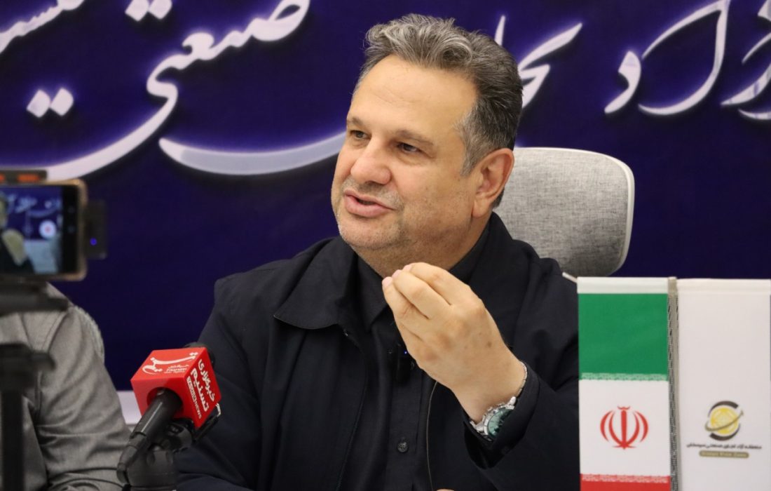 بررسی فرصت‌های منطقه آزاد سیستان در آیین بزرگداشت روز خبرنگار